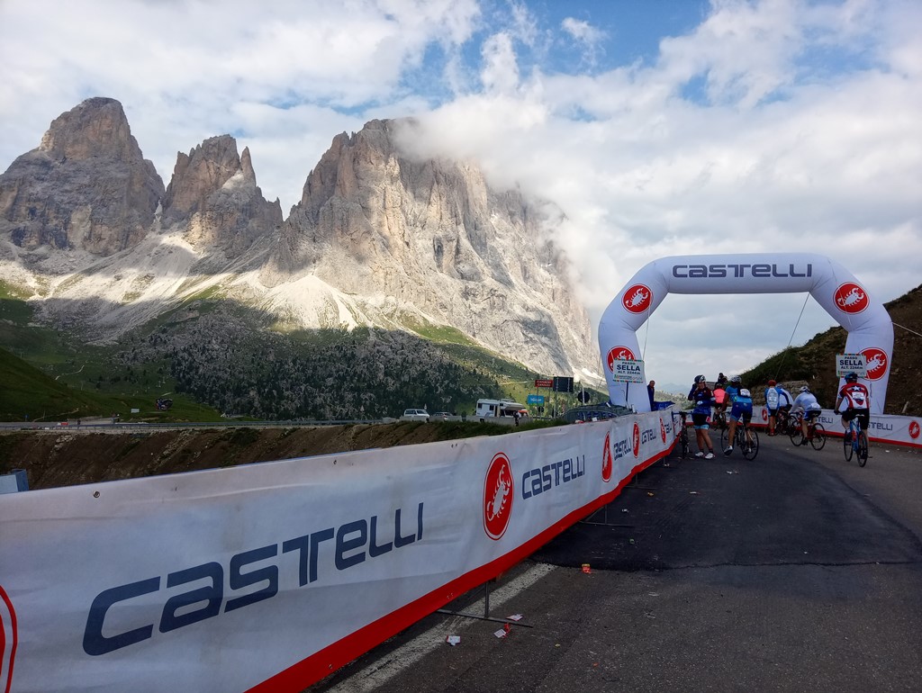 Cinco razones por la que es tan atractiva la Maratona de los Dolomitas