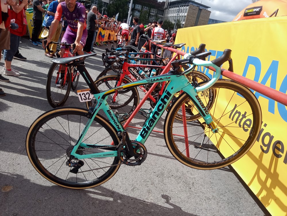 Mediana formación Renacimiento Las bicicletas escaladoras de los equipos profesionales de La Vuelta 2019