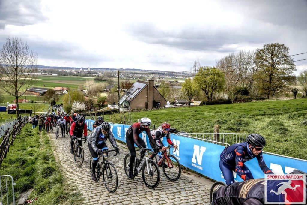 Tour de Flandes 2023 Cicloturista, carrera pro, leyenda